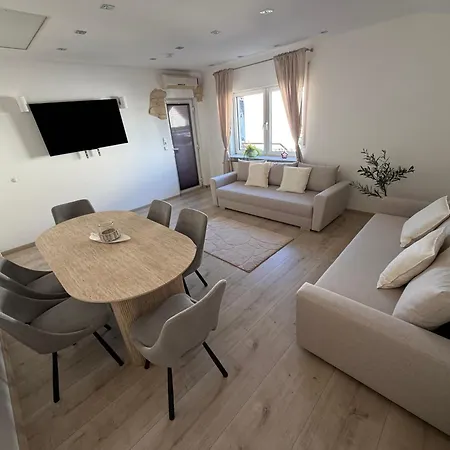 Appartement Fuer 8 Personen - Naehe Flughafen Fra *